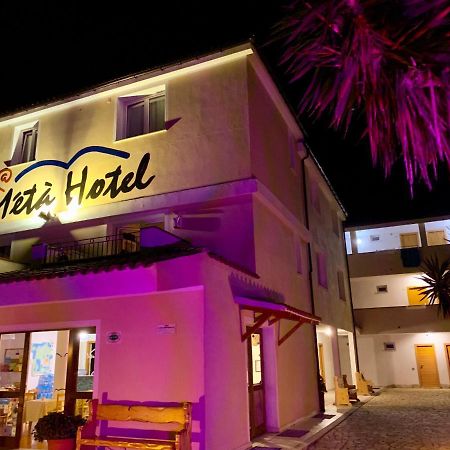 Meta Hotel Санта-Тереза-Галлура Экстерьер фото