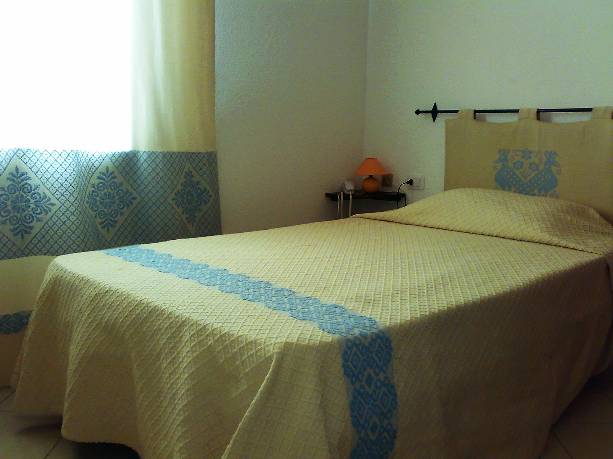 Meta Hotel Санта-Тереза-Галлура Экстерьер фото